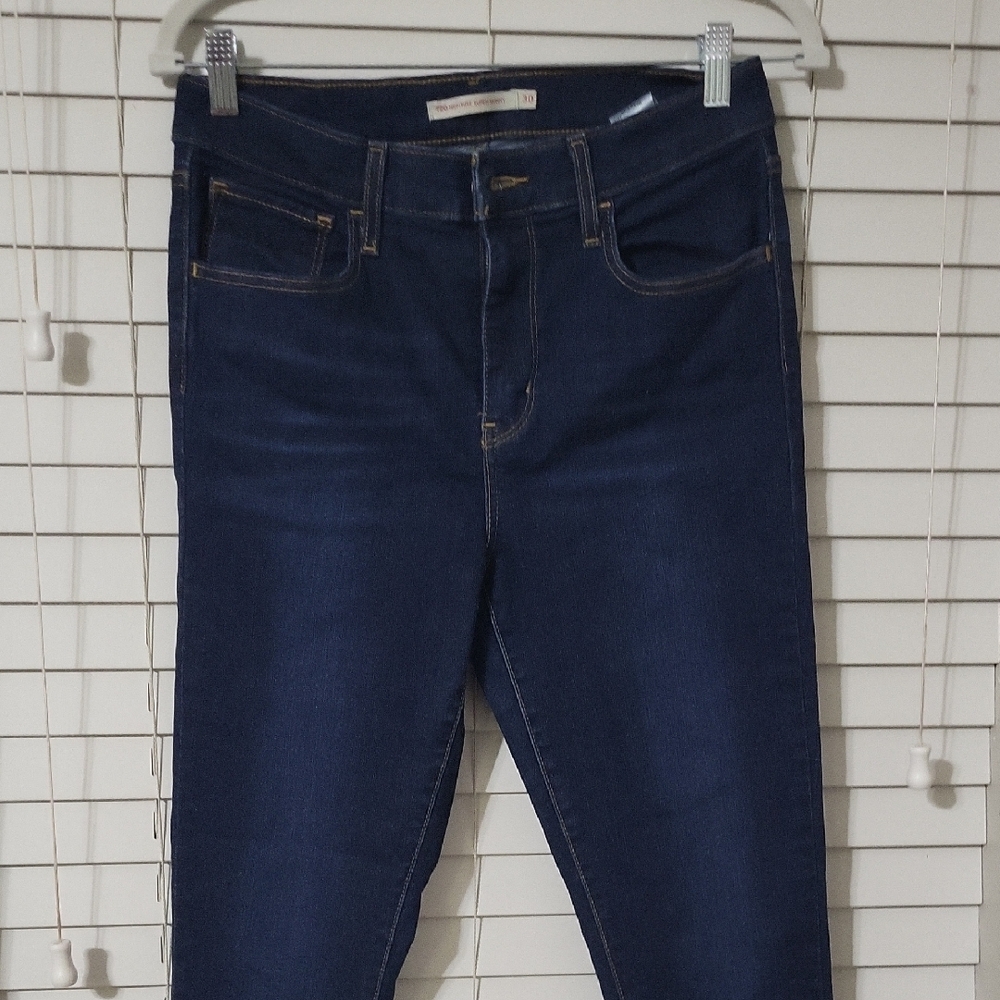 Women's Blue Jeans
